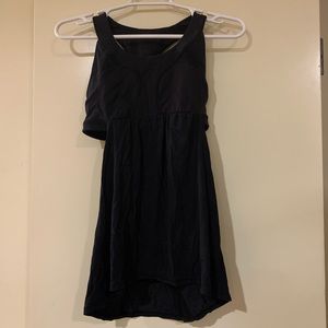 lululemon size 4 Y back flow tank w/built in bra
